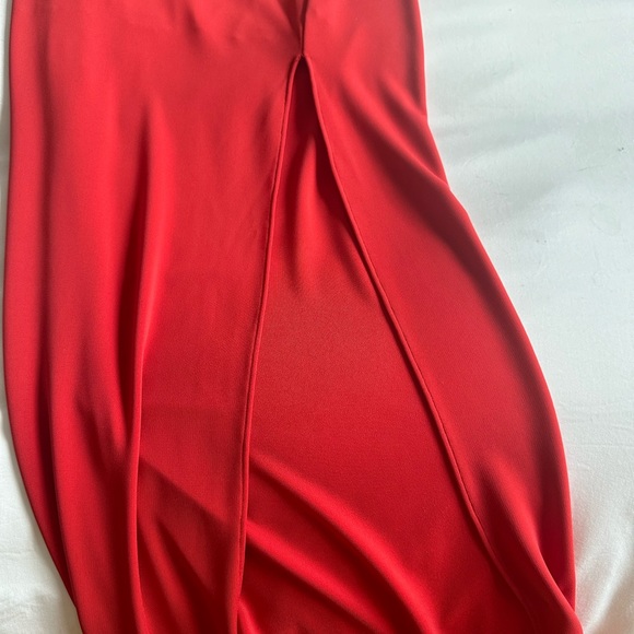 Alice+Olivia -Michele High Cut out Dress in Bright Poppy - Picture 7 of 9